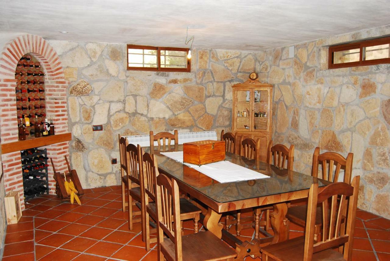 Casa Rural La Gabina Munogalindo Exterior foto